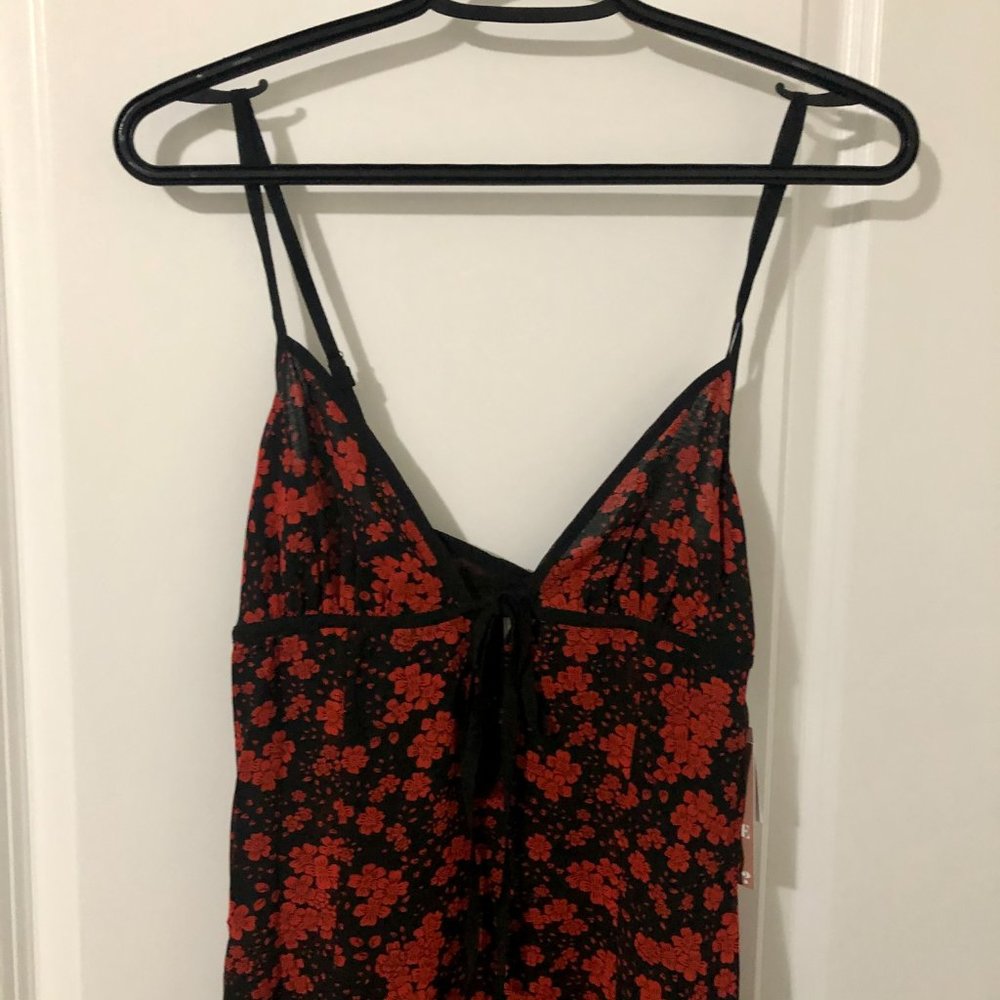 Red & Black Floral print Dress - Picture 6 of 8